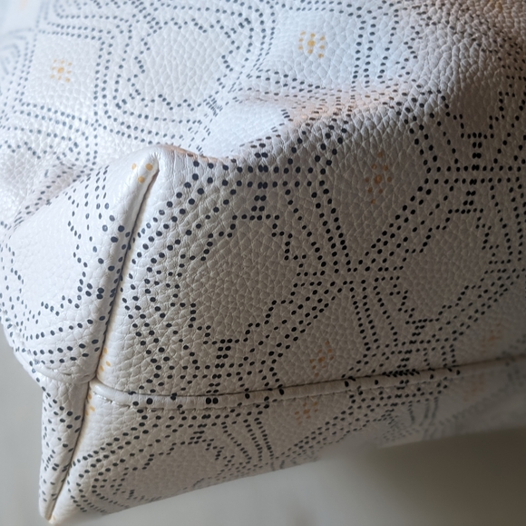 Thirty-One All Around Town Tote Printed Faux Leather with Gold Embroidered R - Picture 8 of 10